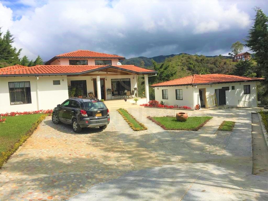 Residential For Sale, Single Family 2300, Guatape, Antioquia, Colombia