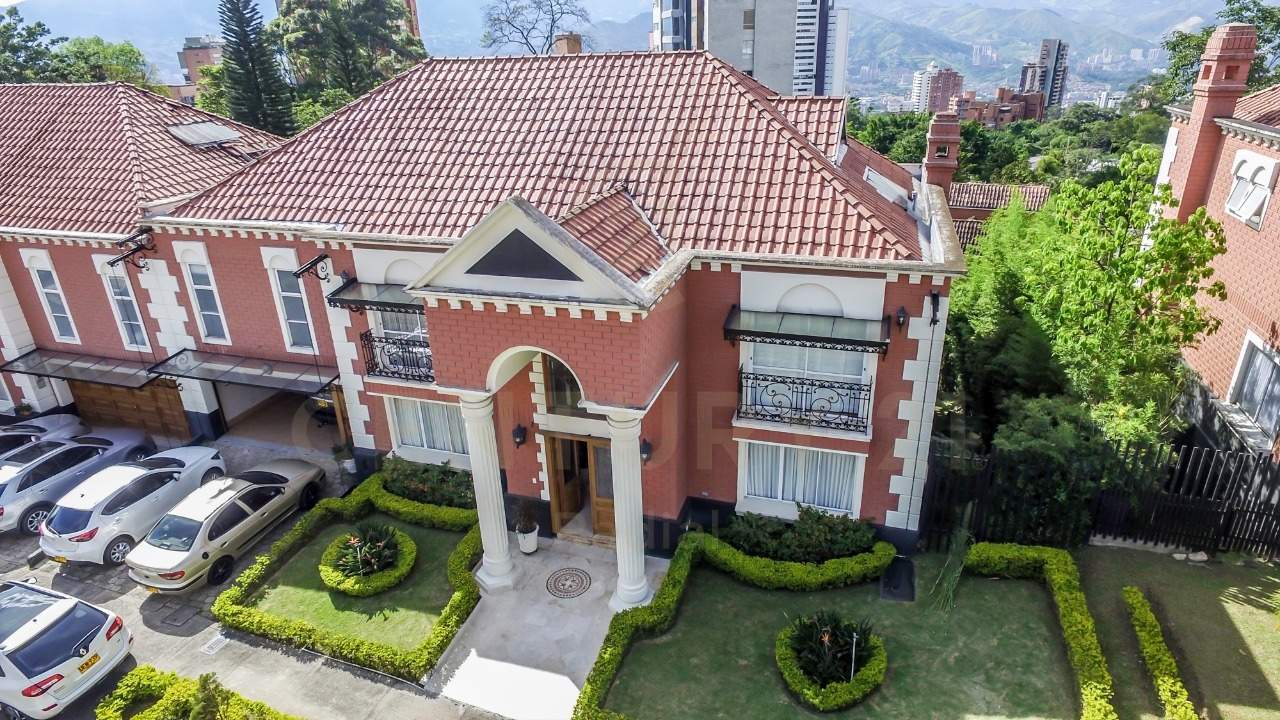 Residential For Sale, Single Family MedellínAntioquia, Colombia