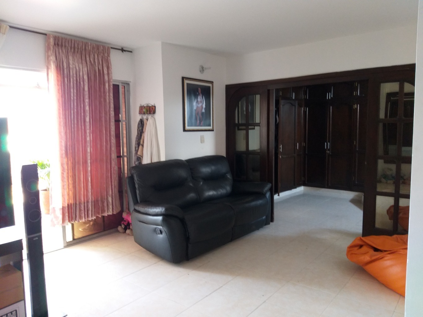 Casa con local en arriendo en buenaventura